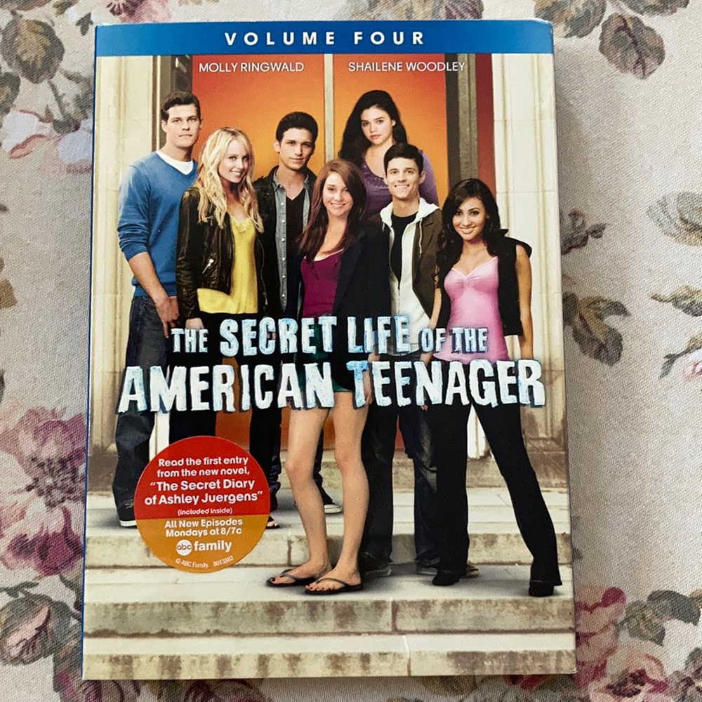 Secret Life of American Teenager DVD Set. Unopened